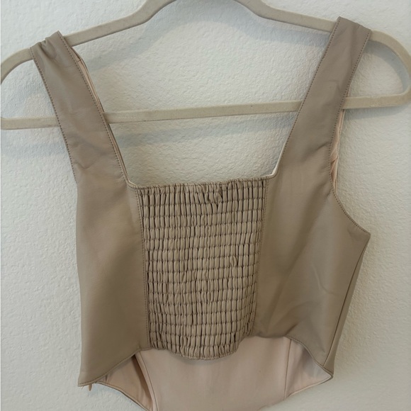 Vici NWT faux leather crop top sleeveless - Picture 8 of 10